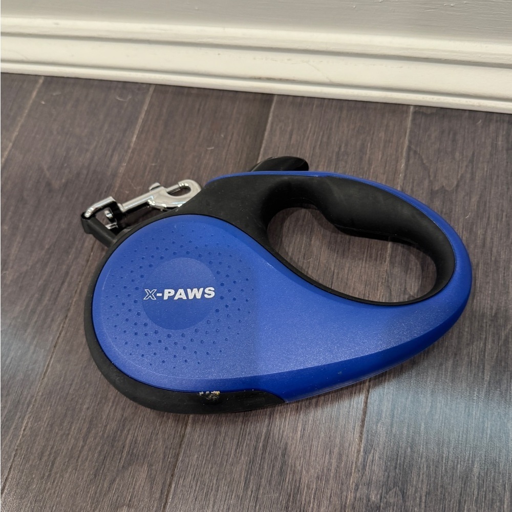 X-Paws 🎊HP🎉 Blue Retractable Dog Leash for Medium to XL Dogs
